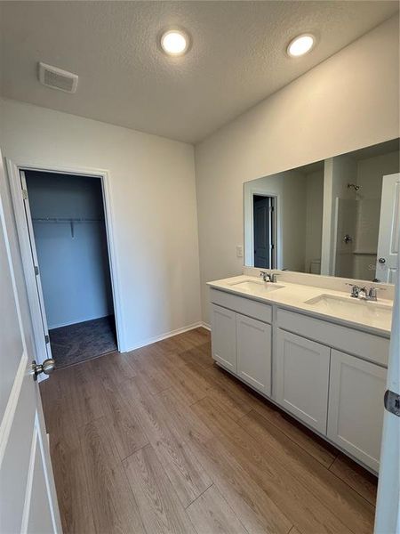 Image 8 of a home in Broadleaf.