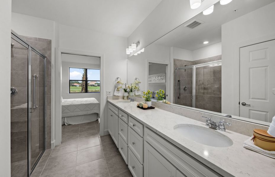 Owner's bath with dual sink vanity
