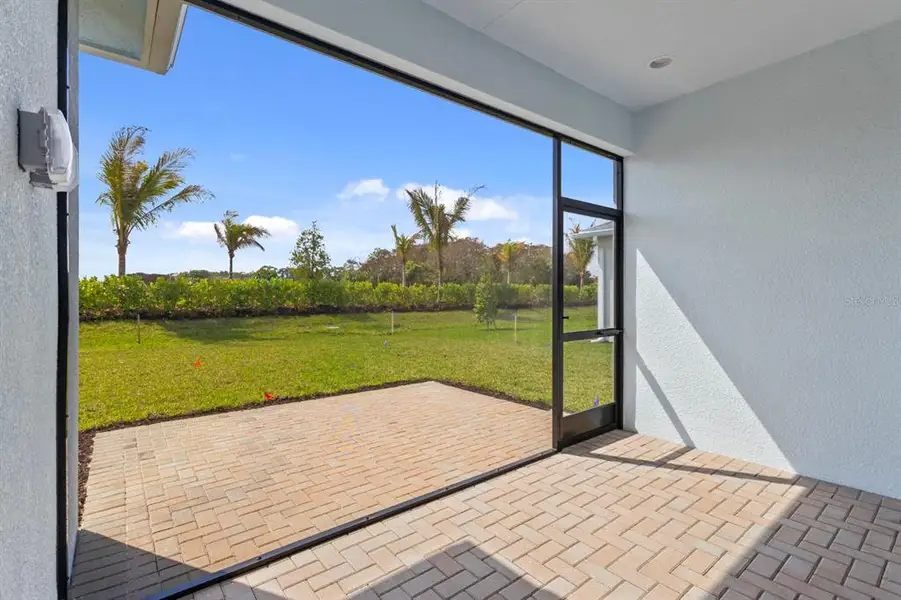 Exterior details and patio area of a home in , Fort Myers (Image 4).
