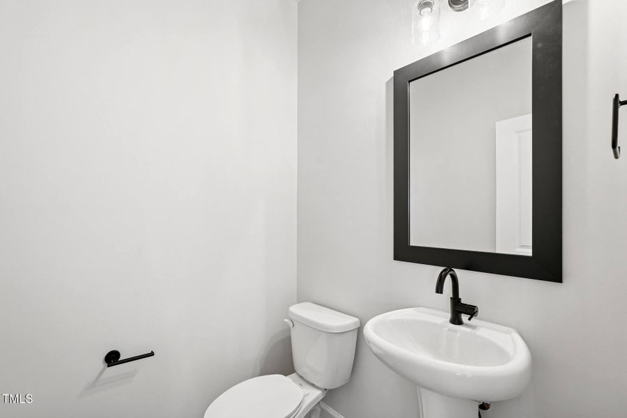 Elm Park 28_Shelby_Powder Room_5.19.25_w