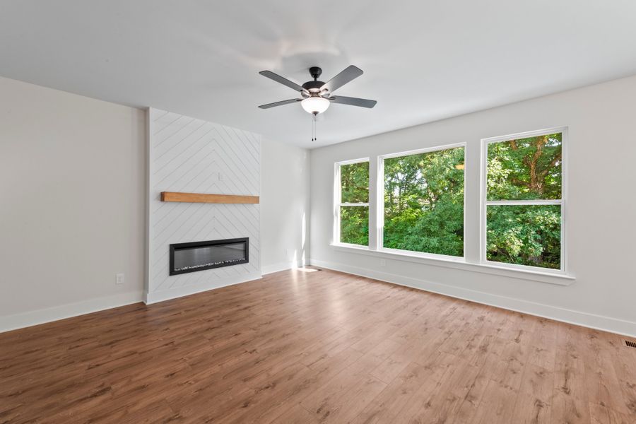 Representative unfurnished interior of a home built from the Two Story Farmhouse by Norfleet Builders in Cambria, White House (Image 13).