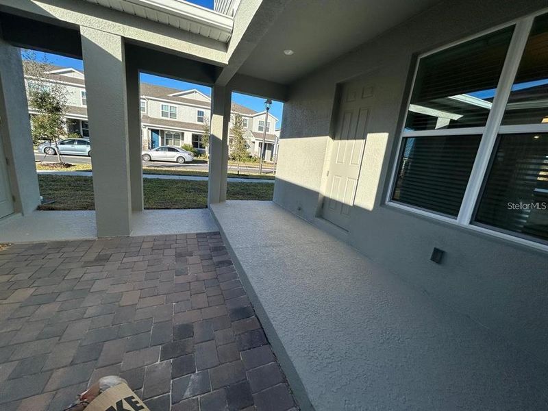 Exterior details and patio area of a home in , Winter Garden (Image 20).