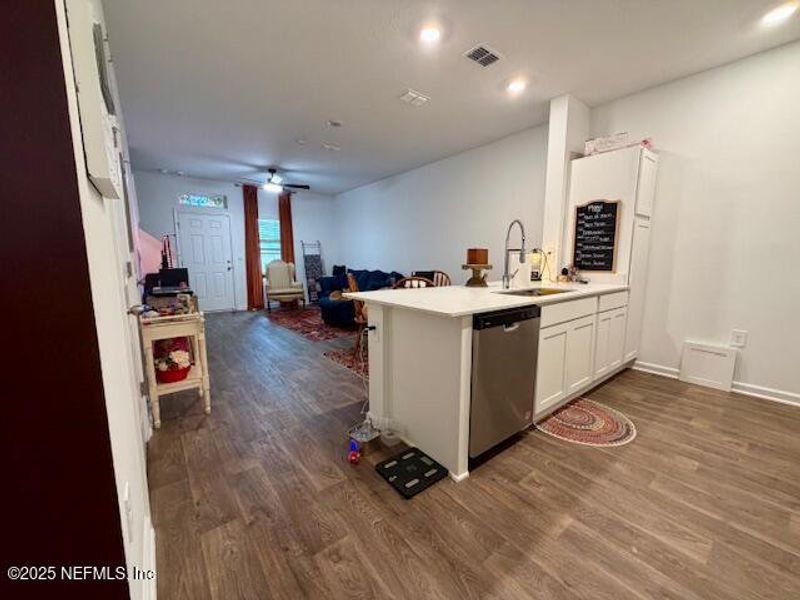 Furnished interior view inside a new home in , Middleburg (Image 5). Furnished interior view inside a new home in , Middleburg (Image 5).
