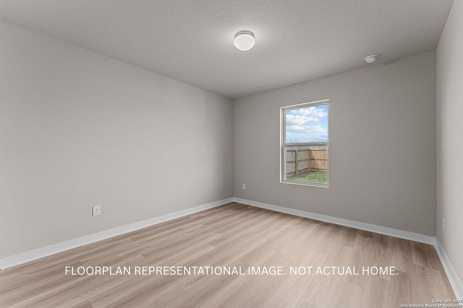 Spacious, unfurnished interior of a new home in Cinco Lakes, San Antonio (Image 11).