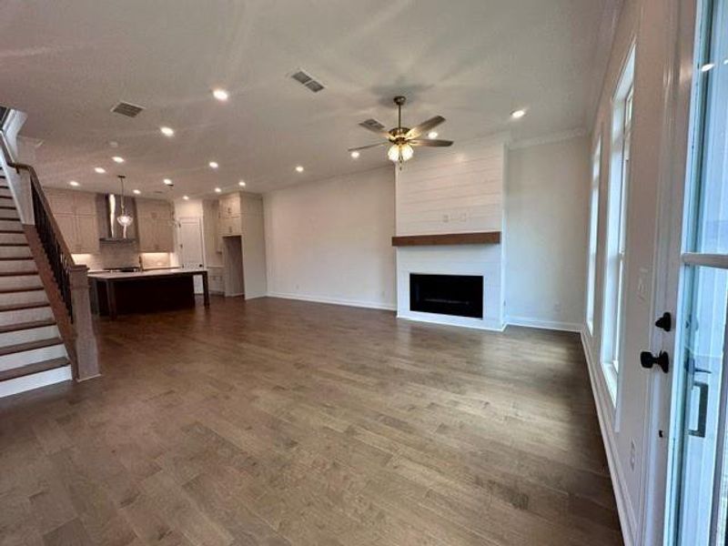Spacious, unfurnished interior of a new home in Ward's Crossing Townhomes, Johns Creek (Image 14). Spacious, unfurnished interior of a new home in Ward's Crossing Townhomes, Johns Creek (Image 14).
