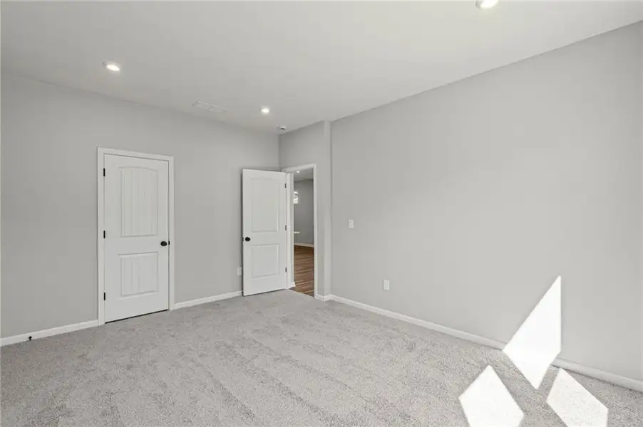 Spacious, unfurnished interior of a new home in Villas at Gold Creek, Dawsonville (Image 16). Spacious, unfurnished interior of a new home in Villas at Gold Creek, Dawsonville (Image 16).