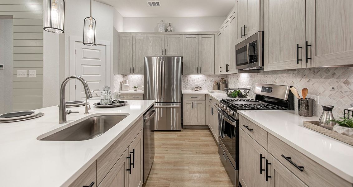Furnished interior view inside a new home in Meyer Ranch, New Braunfels (Image 11).