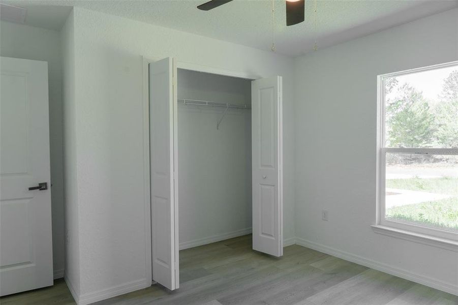 Spacious, unfurnished interior of a new home in , Ocala (Image 25).