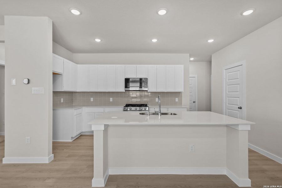 Furnished interior view inside a new home in Mesa Vista, San Antonio (Image 6).