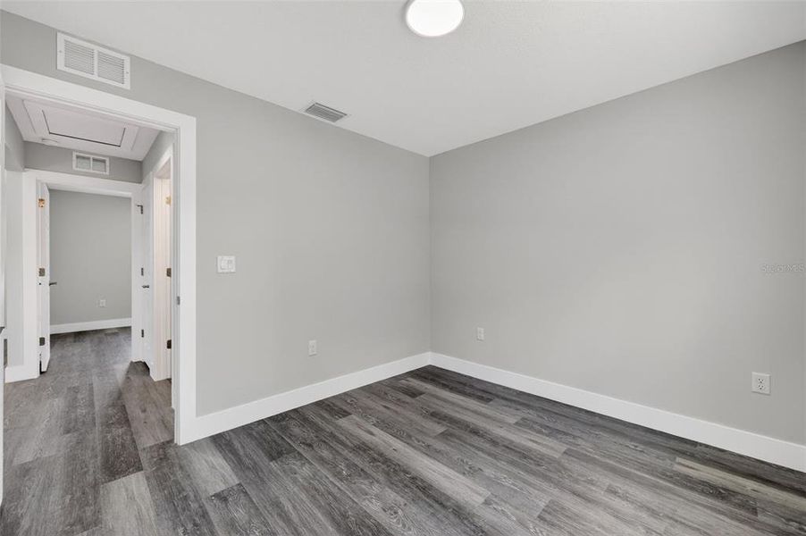 Spacious, unfurnished interior of a new home in , Dunnellon (Image 15).