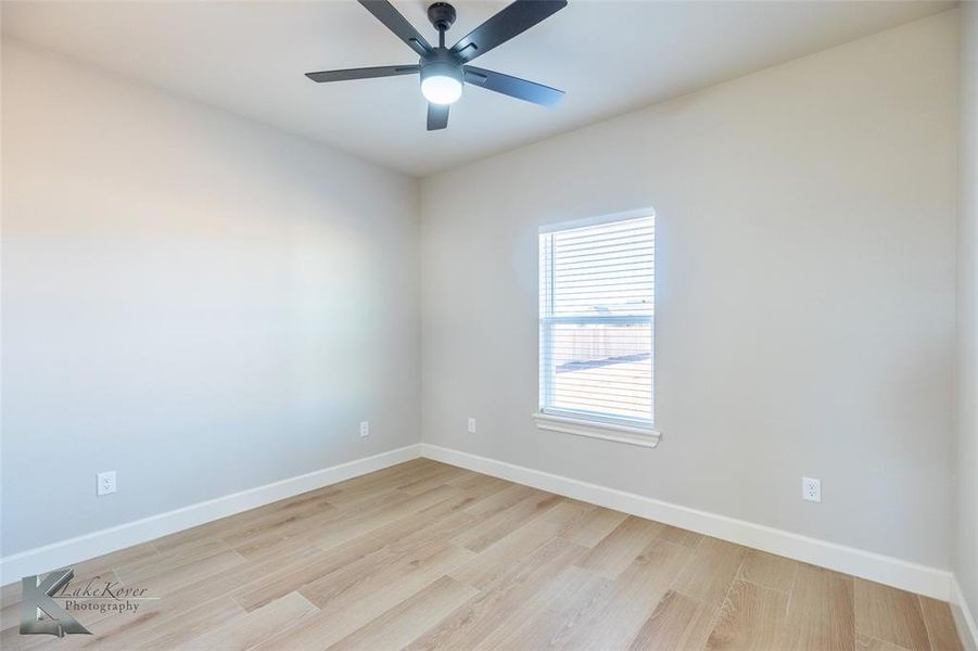 Spacious, unfurnished interior of a new home in , Tuscola (Image 18).