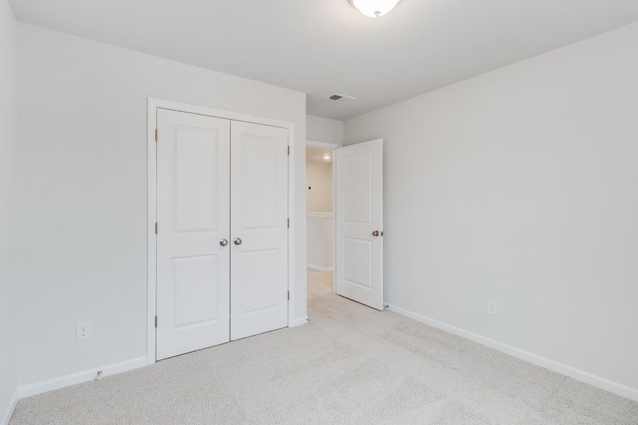 Spacious, unfurnished interior of a new home in Winston Point, Gilbert (Image 28). Spacious, unfurnished interior of a new home in Winston Point, Gilbert (Image 28).