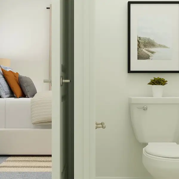 2215 Argent Owners Bath 1of3 F1 041125 2215 Argent Owners Bath 1of3 F1 041125