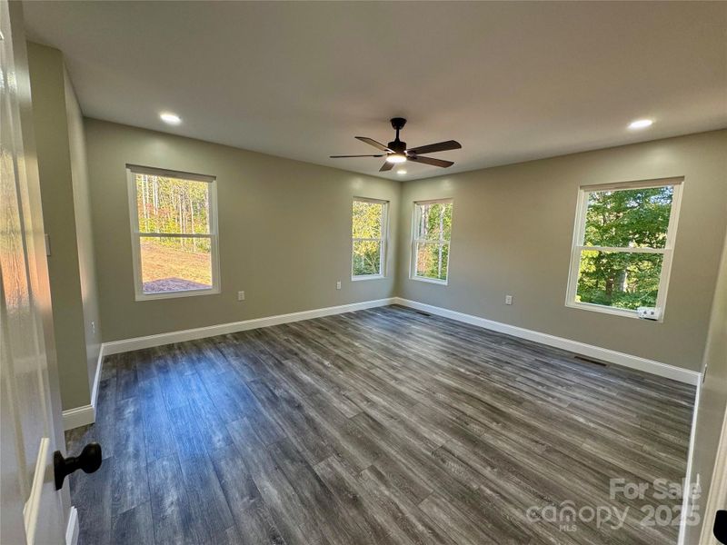 Spacious, unfurnished interior of a new home in , Rutherfordton (Image 19).