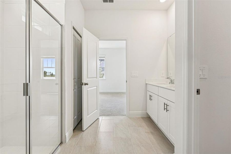 Furnished interior view inside a new home in Cyrene at Minneola, Minneola (Image 13).