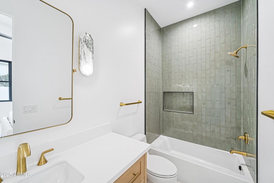 I2025111401-9 I2025111401-9