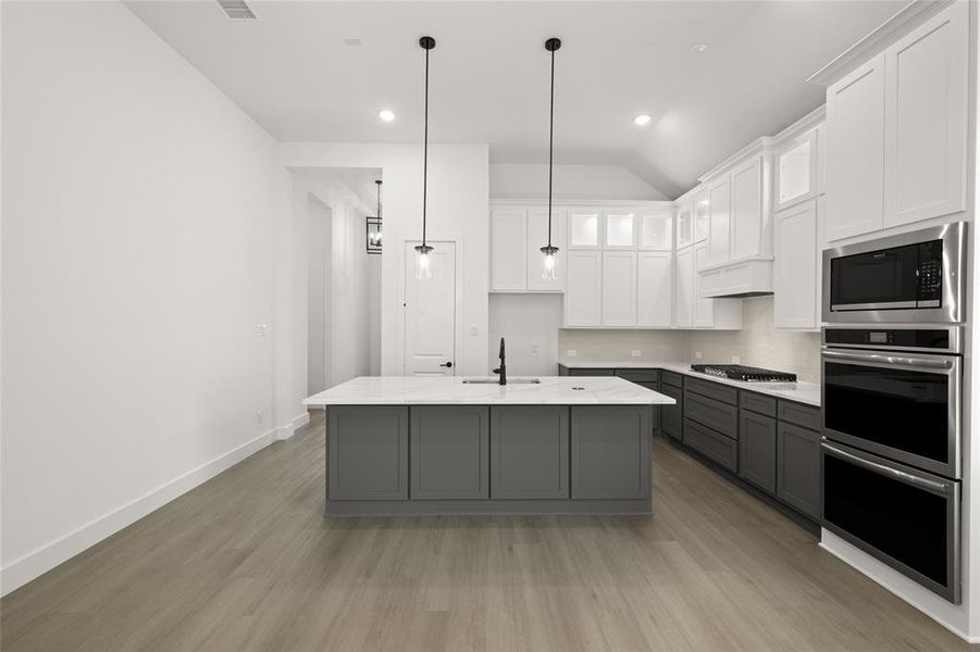 2211 Pelican- Kitchen-2 2211 Pelican- Kitchen-2