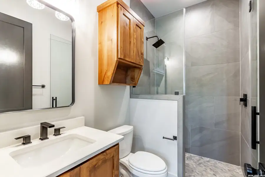 Furnished interior view inside a new home in , Bulverde (Image 11).