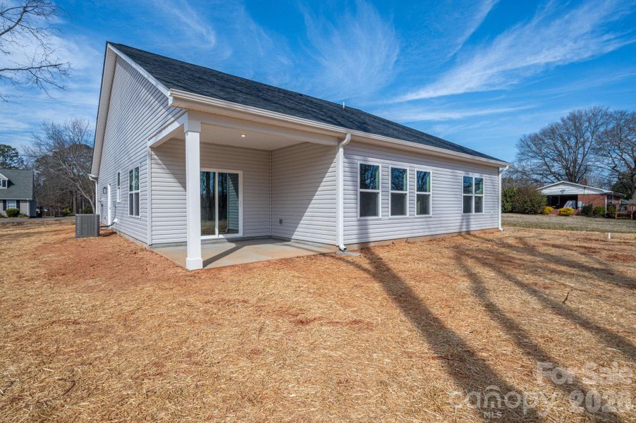 Exterior details and patio area of a home in , Shelby (Image 20).