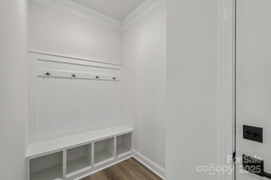 Spacious, unfurnished interior of a new home in Falls Cove, Troutman (Image 33).