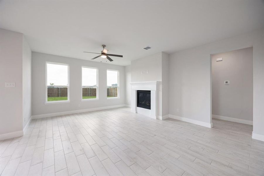 Spacious, unfurnished interior of a new home in Bellagio, Forney (Image 14). Spacious, unfurnished interior of a new home in Bellagio, Forney (Image 14).