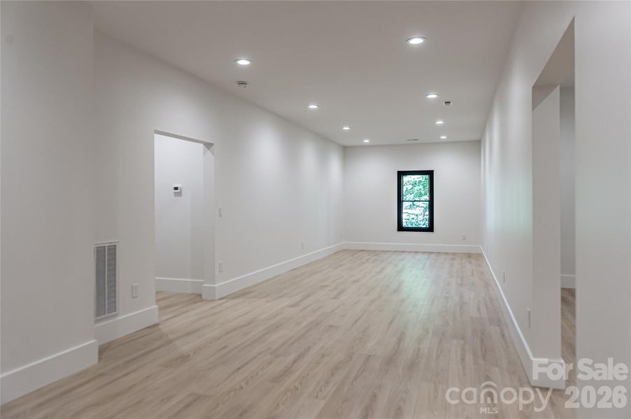 Spacious, unfurnished interior of a new home in , Hickory (Image 37).