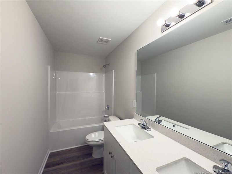2nd Floor Bathroom