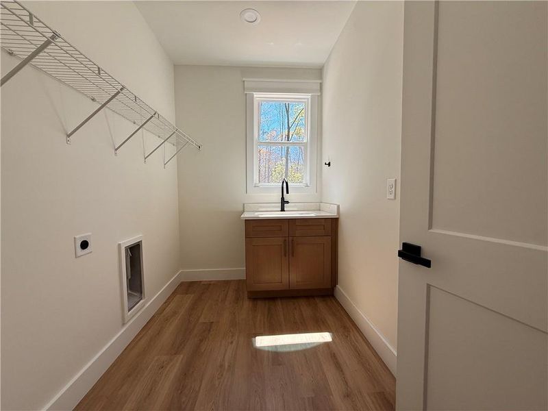 Spacious, unfurnished interior of a new home in , Gainesville (Image 27). Spacious, unfurnished interior of a new home in , Gainesville (Image 27).
