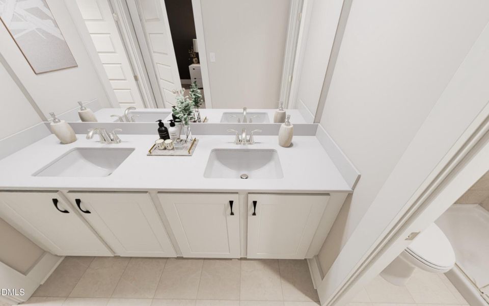 Main Bath - Cigar Lounge Interior