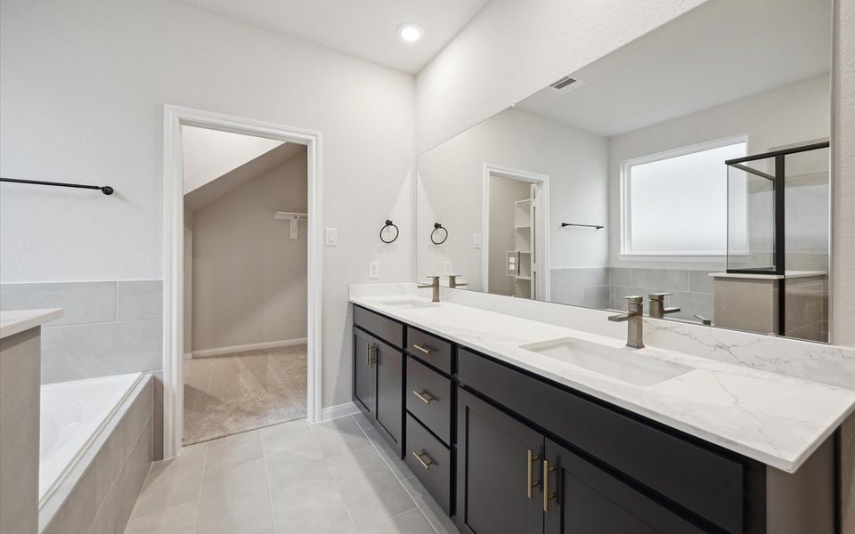 Furnished interior view inside a new home in Elyson, Katy (Image 4).