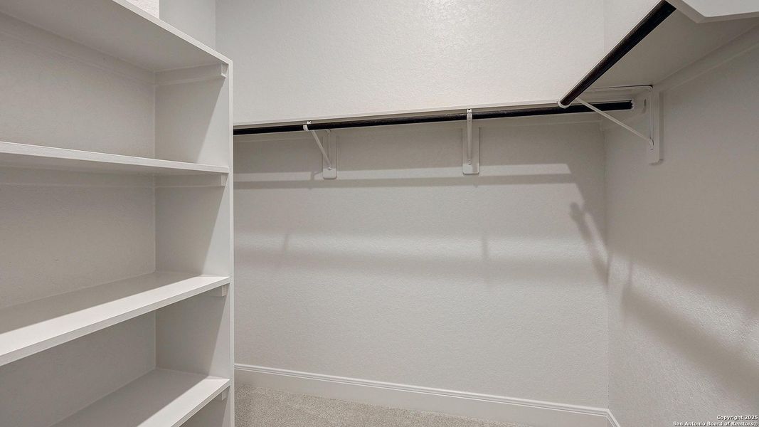 Spacious, unfurnished interior of a new home in Kallison Ranch 50', San Antonio (Image 22).