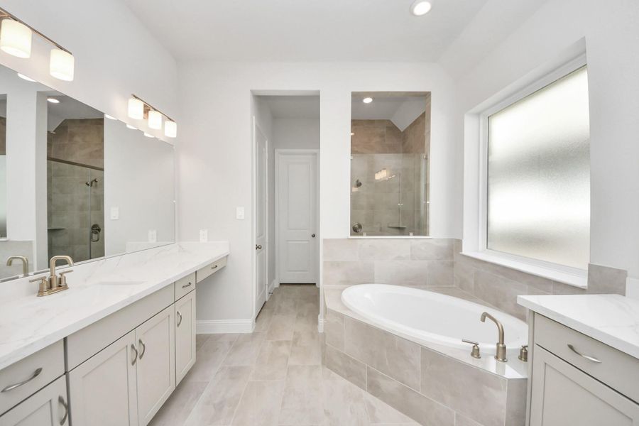 Furnished interior view inside a new home in ARTAVIA: Hilltop Collection, Conroe (Image 7). Furnished interior view inside a new home in ARTAVIA: Hilltop Collection, Conroe (Image 7).