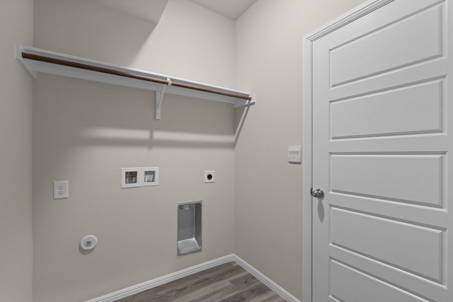 Representative furnished interior of a home built from the Gulfport by D.R. Horton in Yukon Ridge, Odessa (Image 14). Representative furnished interior of a home built from the Gulfport by D.R. Horton in Yukon Ridge, Odessa (Image 14).