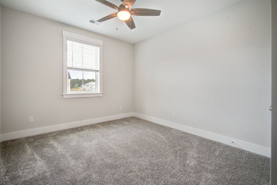 Spacious, unfurnished interior of a new home in Pamlico Terrace, Awendaw (Image 37).