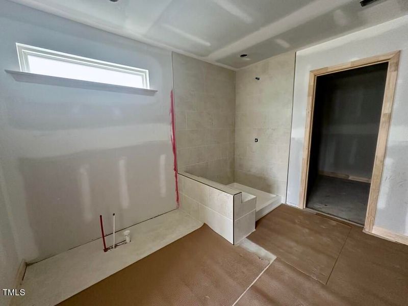 Image 40 of a home in Glenmere. Image 40 of a home in Glenmere.