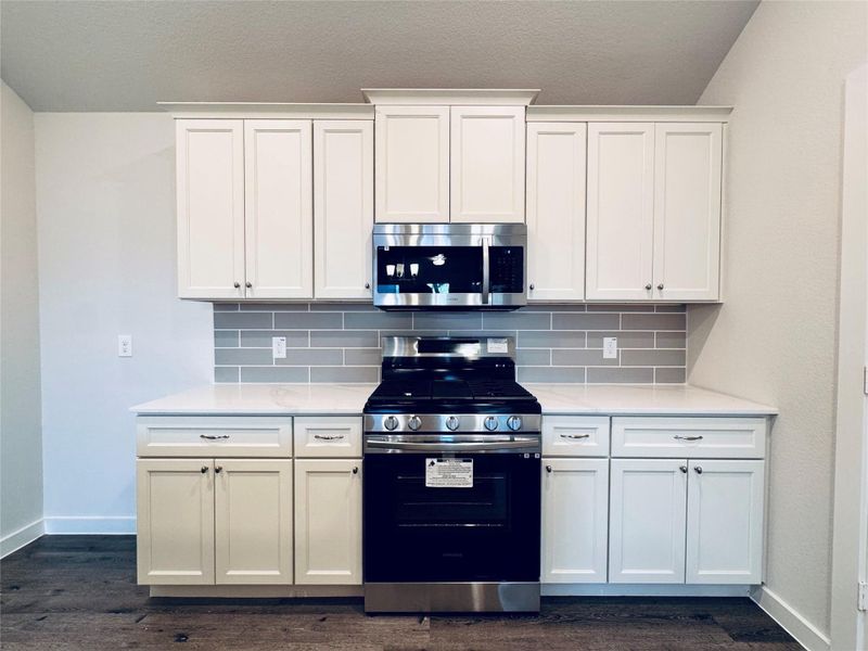 Furnished interior view inside a new home in Santa Fe, Cleveland (Image 8). Furnished interior view inside a new home in Santa Fe, Cleveland (Image 8).