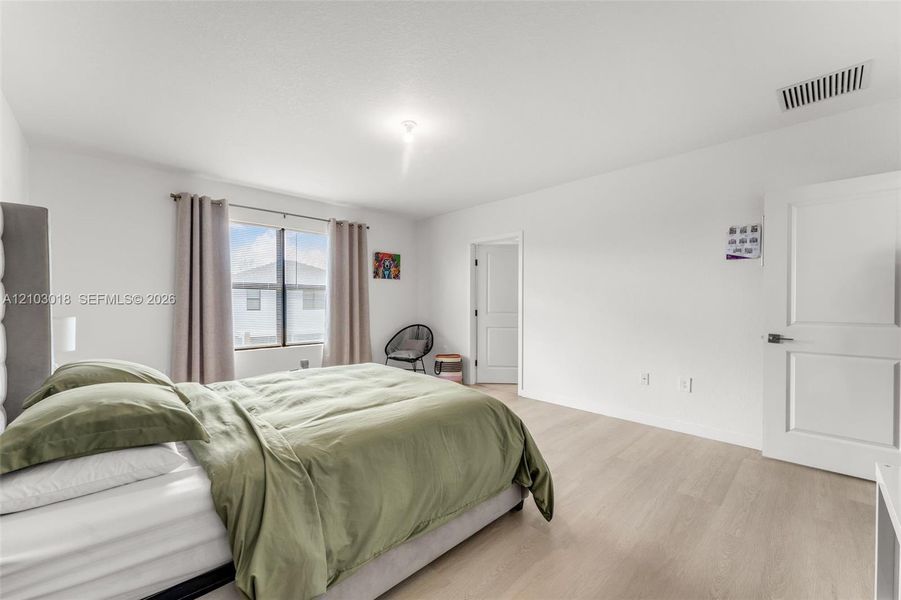 Furnished interior view inside a new home in , Homestead (Image 13).
