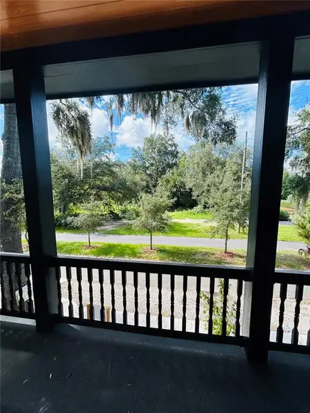 Exterior details and patio area of a home in , Gainesville (Image 3).