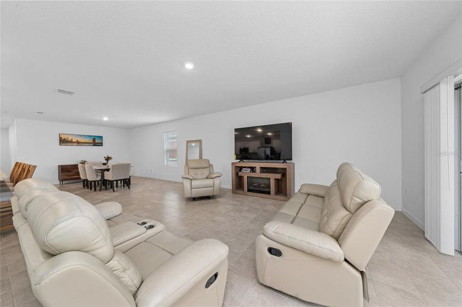 Furnished interior view inside a new home in Waterstone, Groveland (Image 15).