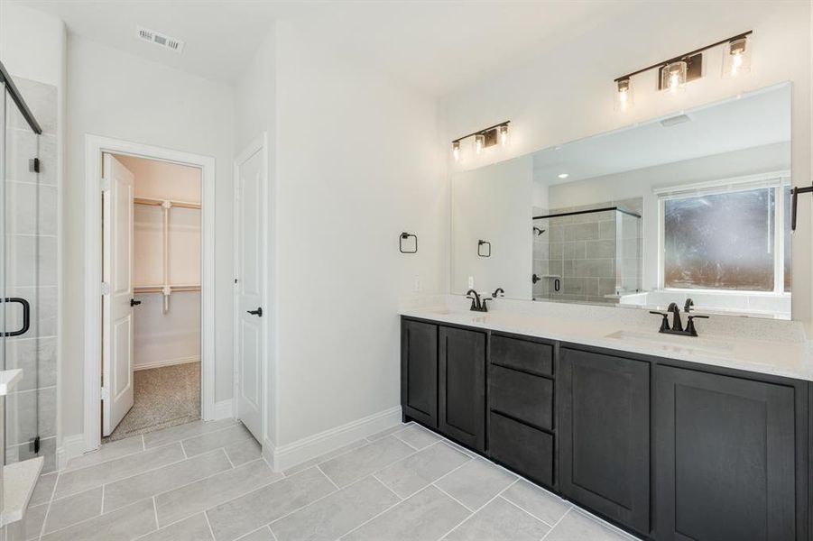 Furnished interior view inside a new home in Arcadia Trails, Balch Springs (Image 12).