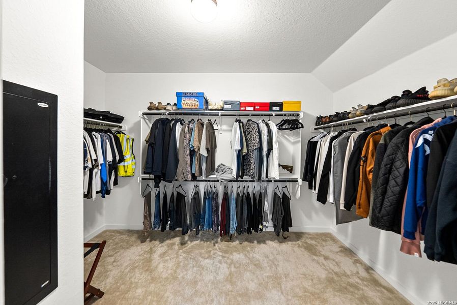 Close-up of interior finishes inside a home in Davis Ranch, San Antonio (Image 20).