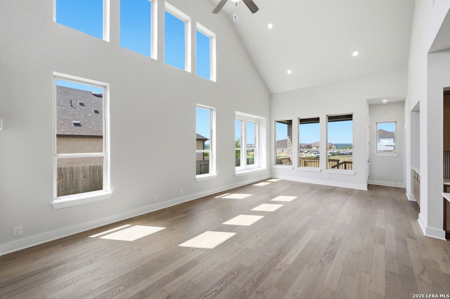 Spacious, unfurnished interior of a new home in Homestead, Schertz (Image 23).