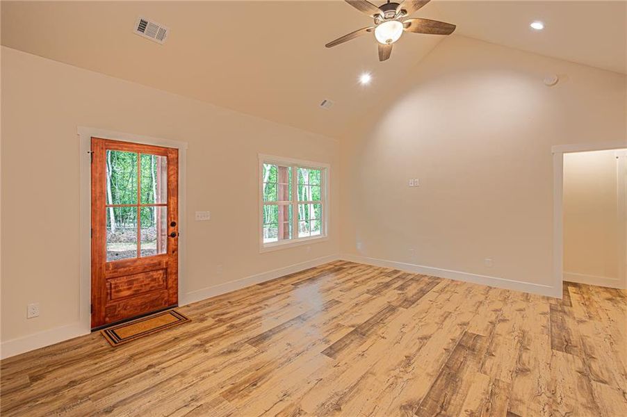 Spacious, unfurnished interior of a new home in , Dawsonville (Image 20).