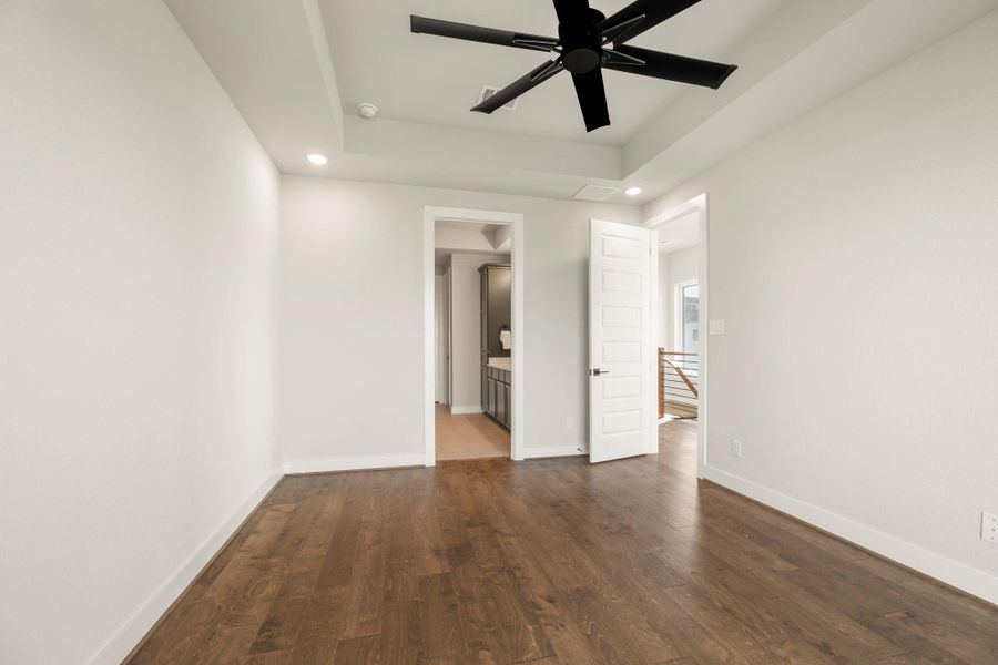 Spacious, unfurnished interior of a new home in Lago Pointe, Seabrook (Image 20). Spacious, unfurnished interior of a new home in Lago Pointe, Seabrook (Image 20).