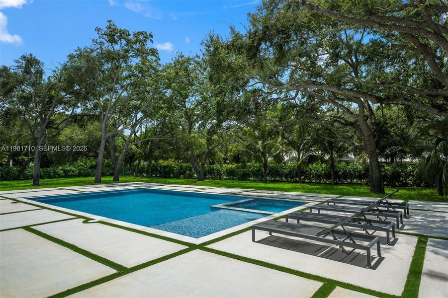 Community amenities in , Palmetto Bay (Image 33).