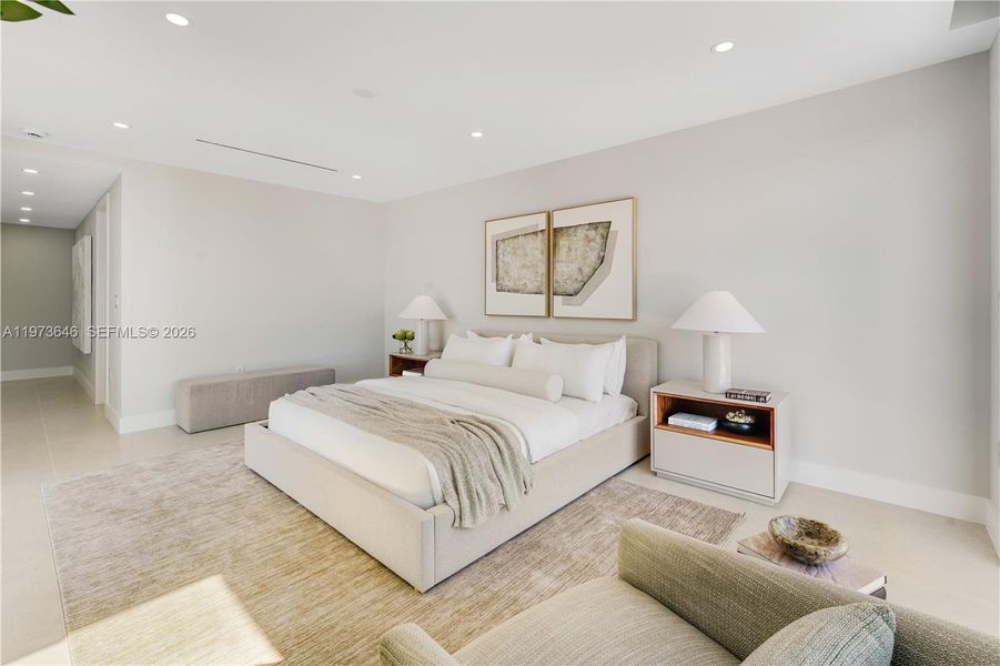 Furnished interior view inside a new home in , Key Biscayne (Image 43).
