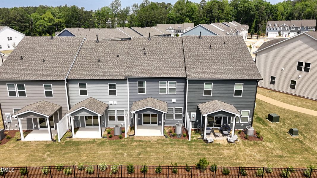 02 - Lot 114 Rear 02 - Lot 114 Rear