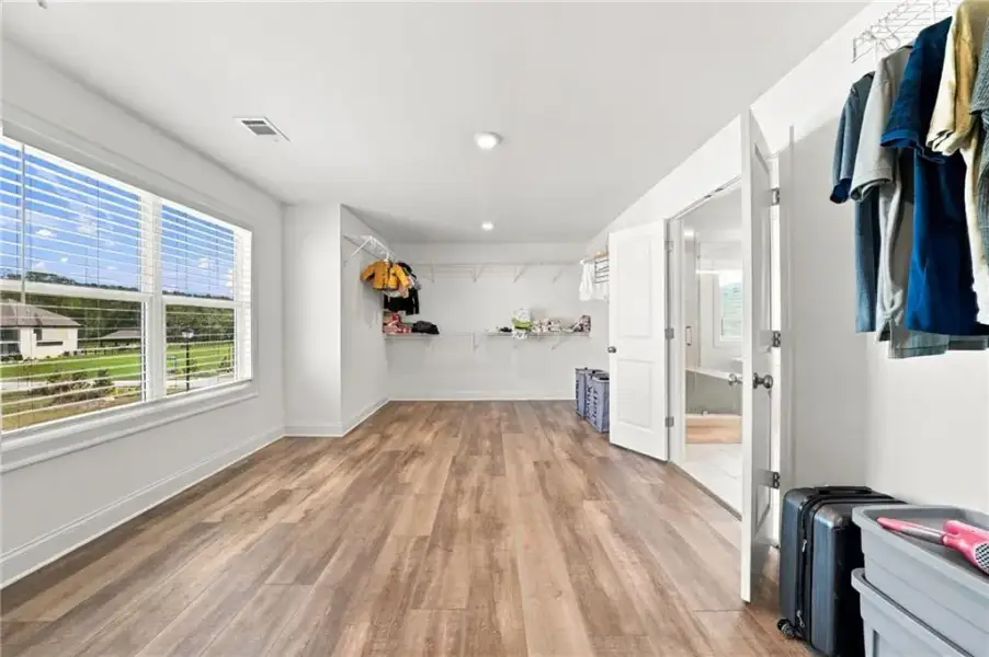 Image 55 of a home in .
