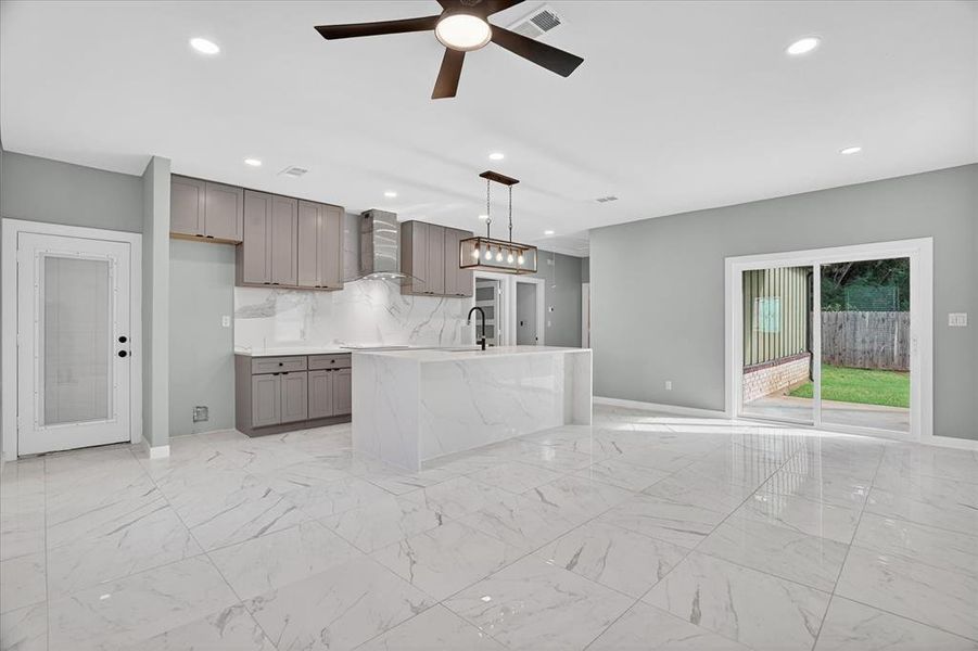 Furnished interior view inside a new home in , Granbury (Image 15).