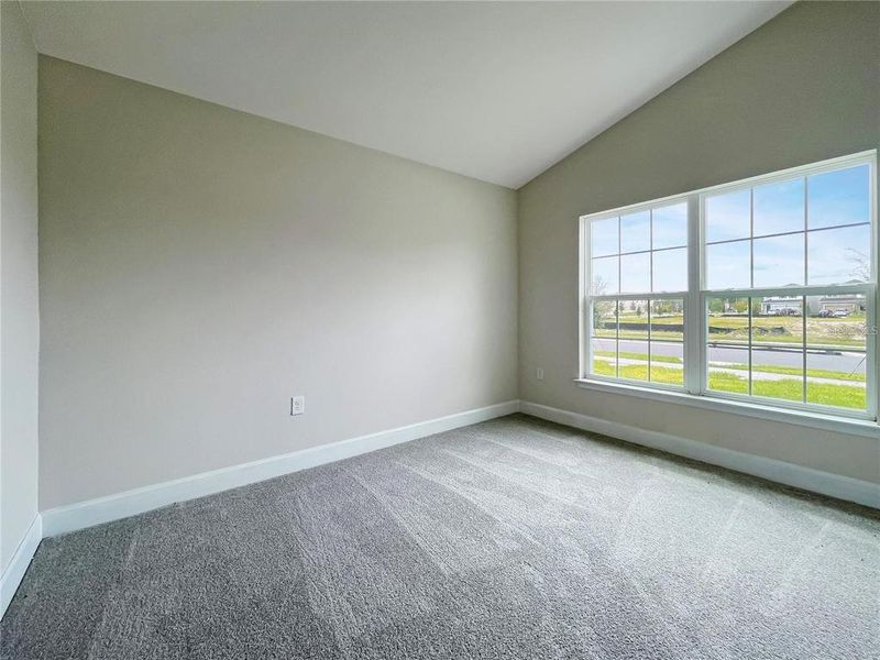 Spacious, unfurnished interior of a new home in , Leesburg (Image 11).